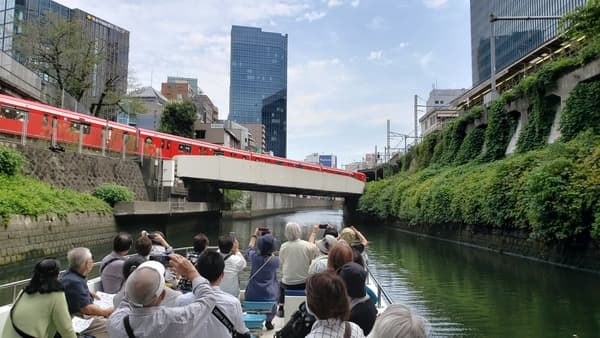 乘搭觀光船遊覽春天的神田川＆日本橋川