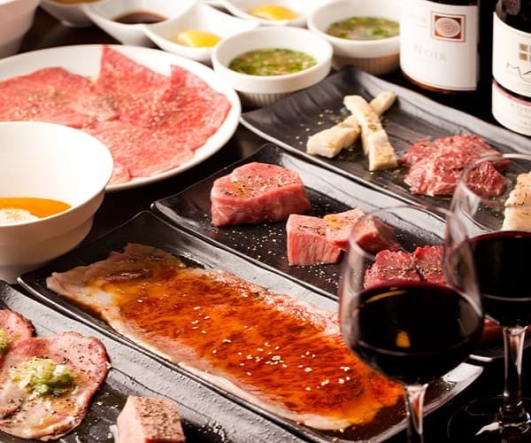 西麻布：能享用13種肉類的廚師發辦套餐【星期六、日及公眾假期】