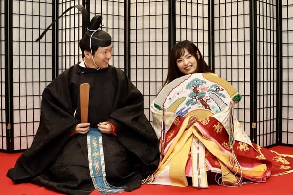 【平安時代服裝體驗】在東京也能變身成「平安貴族」◆穿上宮廷禮服「十二單＆束帶」任拍美照（雙人體驗方案）