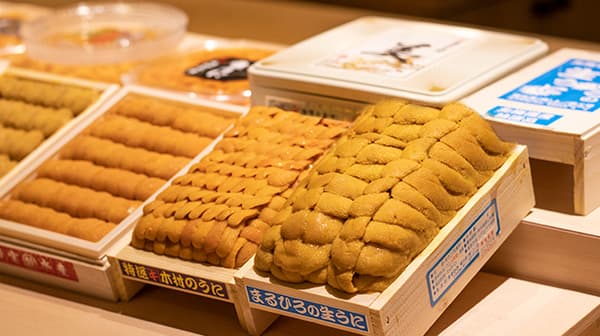 ◆大阪北新地◆附9種海膽品嚐比較！盡享廚師發辦的季節特級握壽司套餐