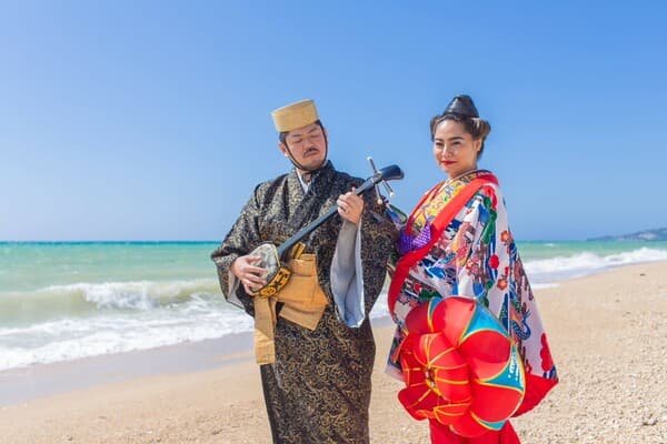 與珍重之人共度難忘的「琉球傳統服裝」體驗！~結婚照拍攝方案(二人)~