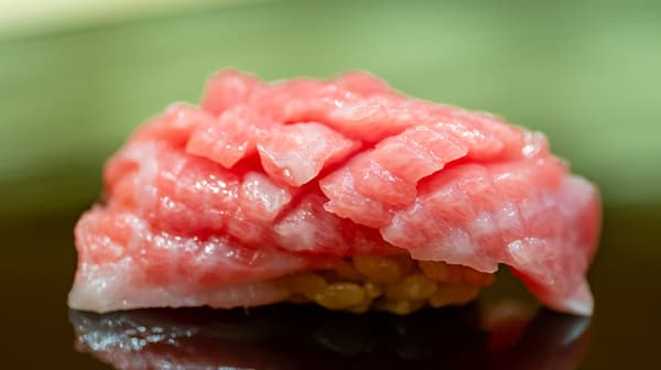 神樂坂◆盡享傳統江戶前壽司的世界　廚師發辦壽司套餐【KIMOTO】
