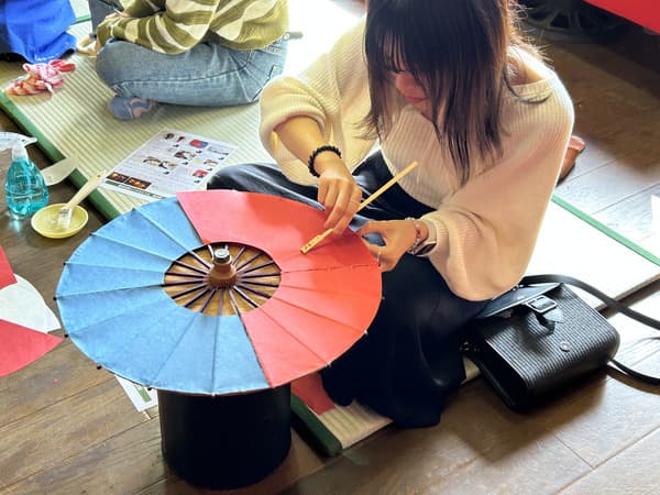 製作可用於日式室內裝飾的日本傘型燈罩 - 鳥取